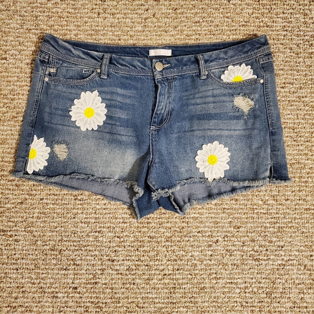 Women's Lauren Conrad Jean Shorts - Picture 1 of 3